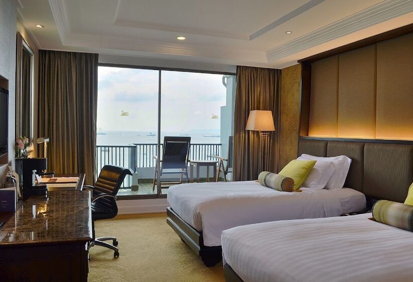 Номер Клуб, Dusit Thani Pattaya