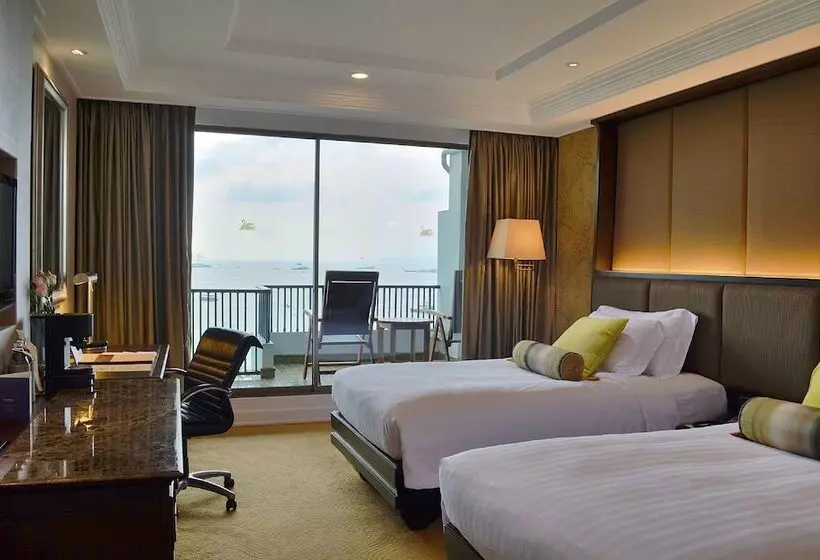 クラブルーム, Dusit Thani Pattaya