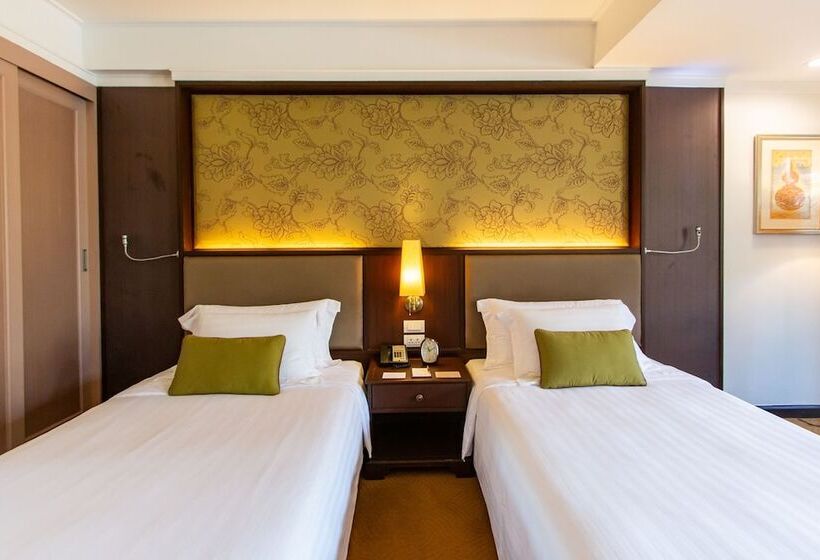 Номер Deluxe, Dusit Thani Pattaya