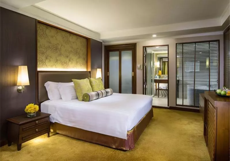 キングサイズベッドのスイートルーム, Dusit Thani Pattaya