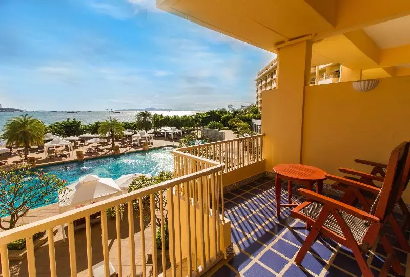 オーシャンビューのプレミアムルーム。, Dusit Thani Pattaya