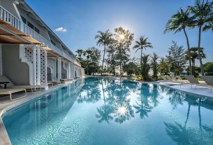 اتاق لوکس, Thavorn Palm Beach Resort Phuket