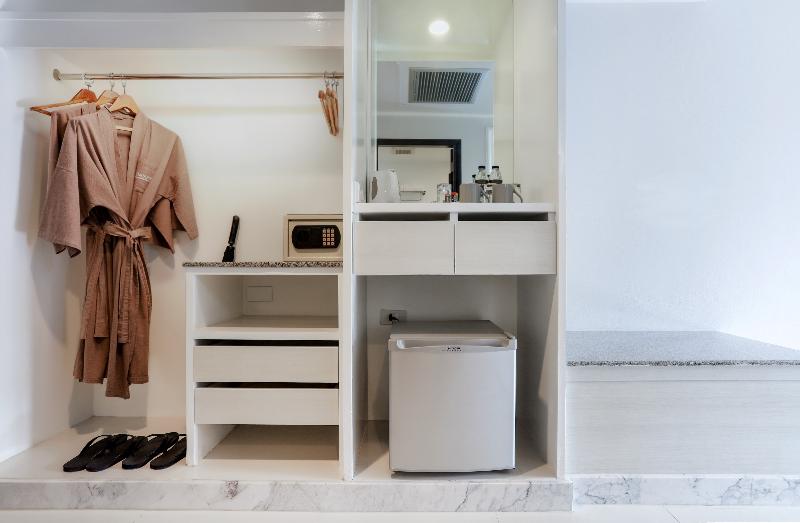 コネクティングルーム（家族用）。, Thavorn Palm Beach Resort Phuket