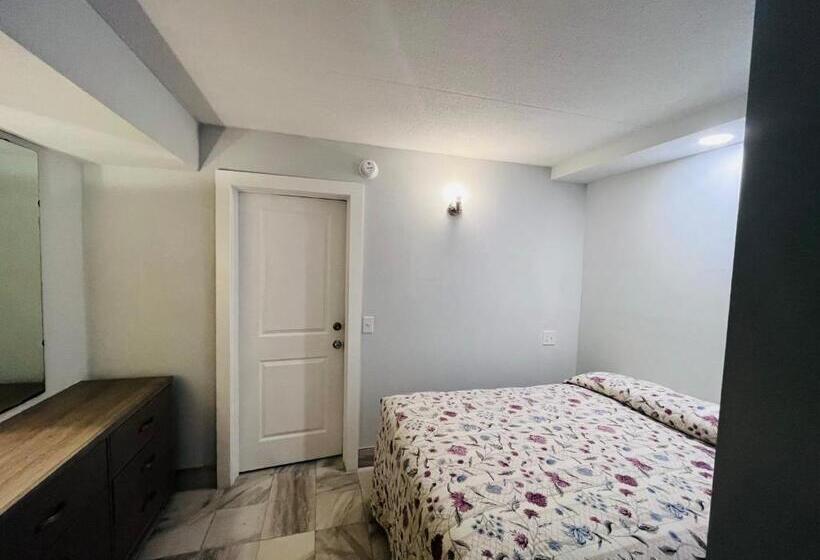 חדר דלוקס עם מיטת קינג, Admiral Resort Motel