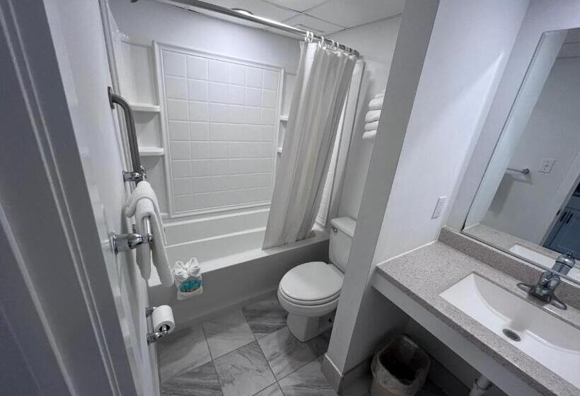 חדר דלוקס עם מיטת קינג, Admiral Resort Motel