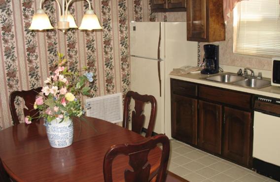 سوییت لوکس, Alamar Resort Inn