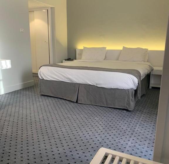 سوییت سوپریور, Atlas International Hotels