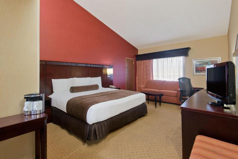 غرفة قياسية سرير كينج, Albuquerque Crowne Plaza, An Ihg