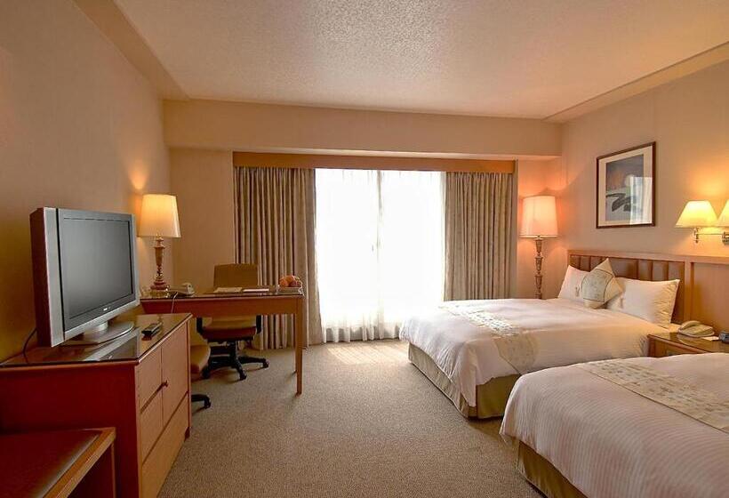 エクゼクティブルーム, First