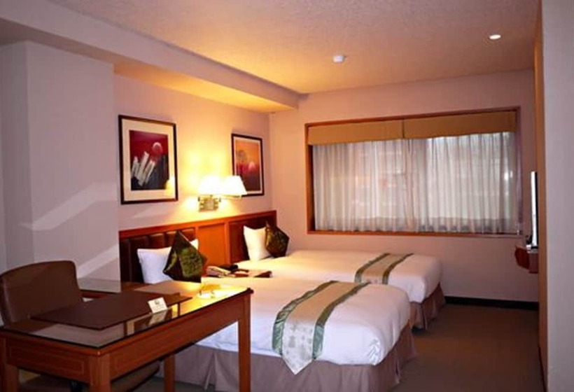 エクゼクティブルーム, First