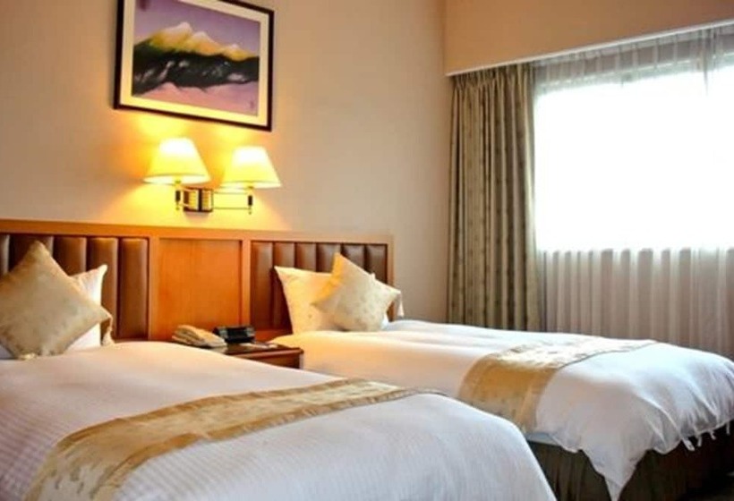 エクゼクティブルーム, First