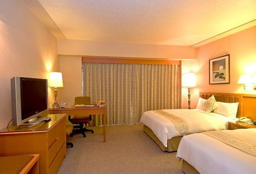 エクゼクティブルーム, First