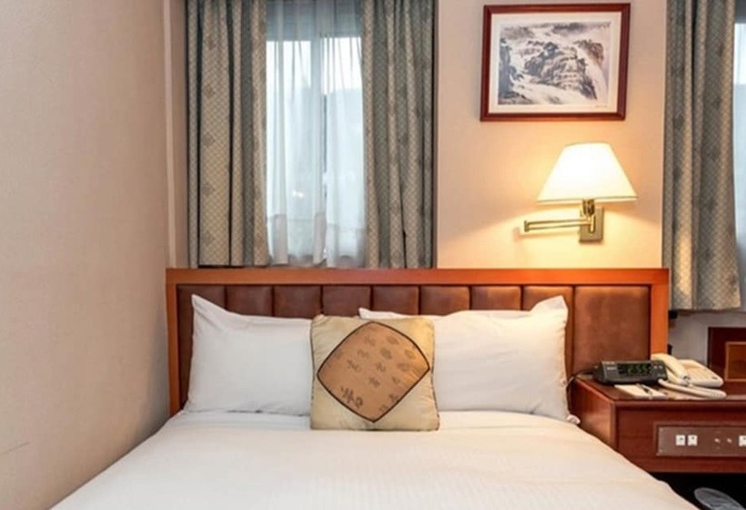 ビジネスルーム, First