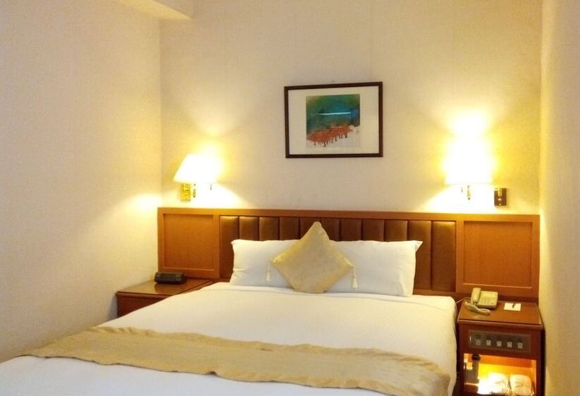 スタンダードシングルルーム, First