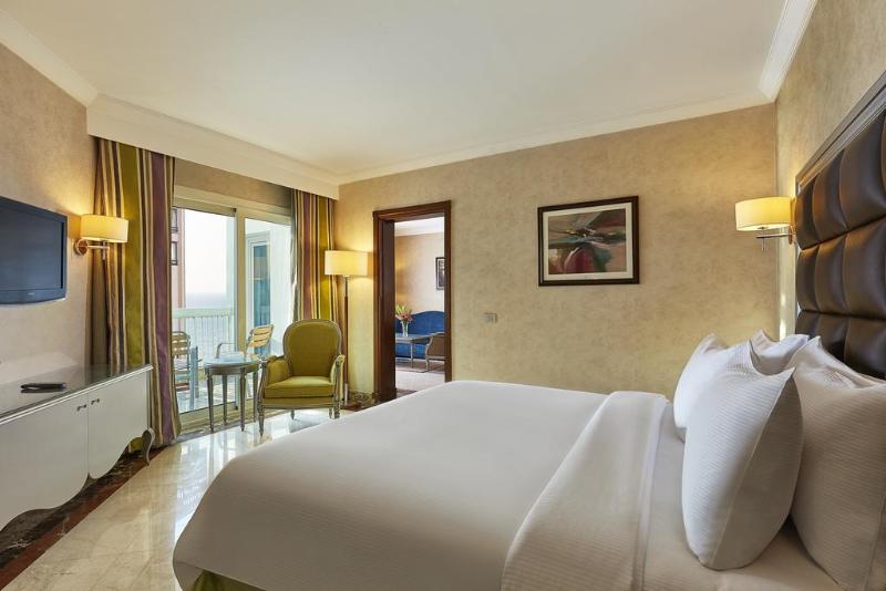 اتاق اجرایی, Hilton Alexandria Corniche