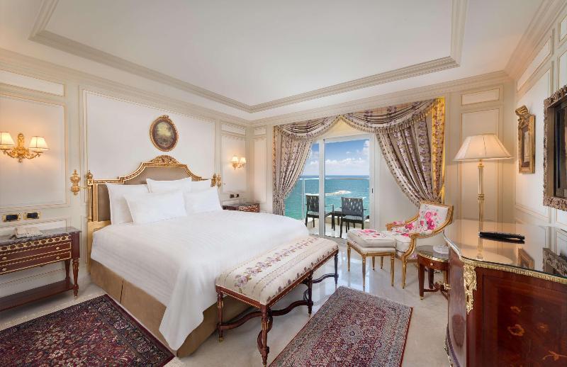 سوییت با چشم‌انداز دریا, Hilton Alexandria Corniche