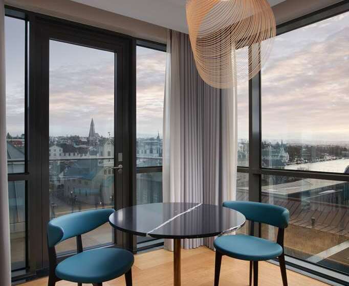 جناح ملكى, Hilton Alexandria Corniche