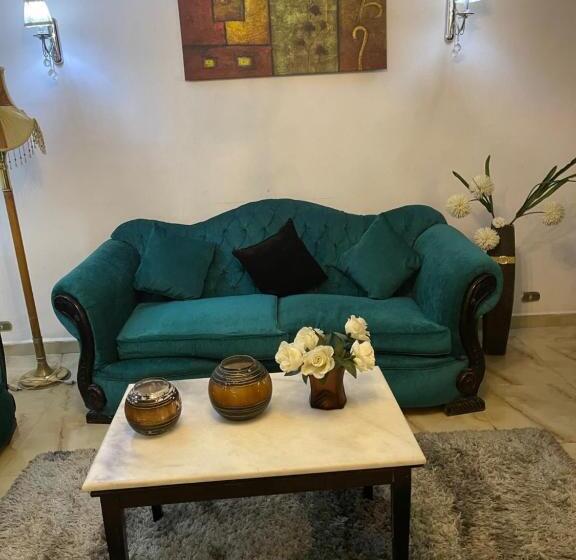 اتاق استاندارد یک نفره, Indiana