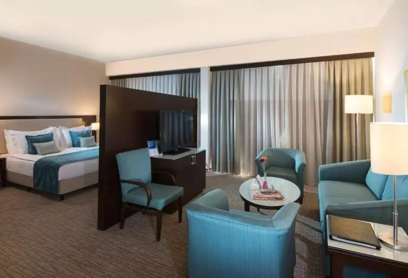 Junior Suite Vista Ciudad, Radisson Blu  Ankara