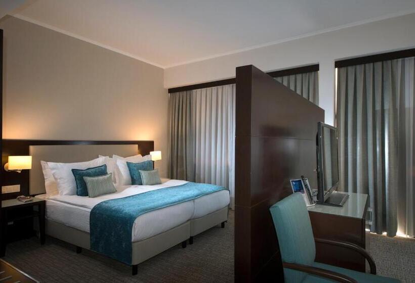 Junior Suite Vista Cidade, Radisson Blu  Ankara