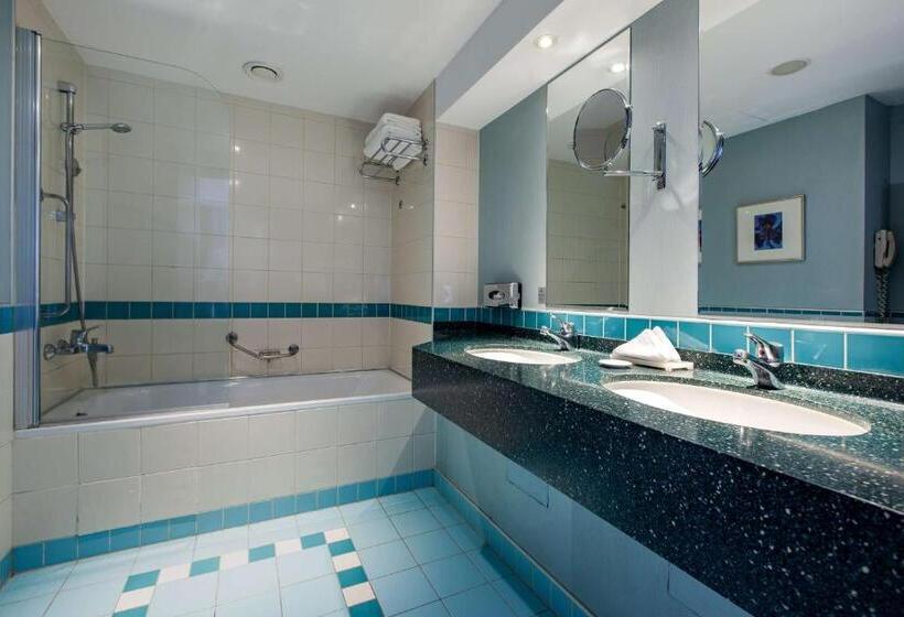 Junior Suite Vista Cidade, Radisson Blu  Ankara