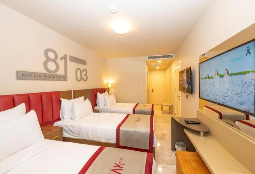 اتاق خانوادگی, Ramada By Wyndham Istanbul Pera