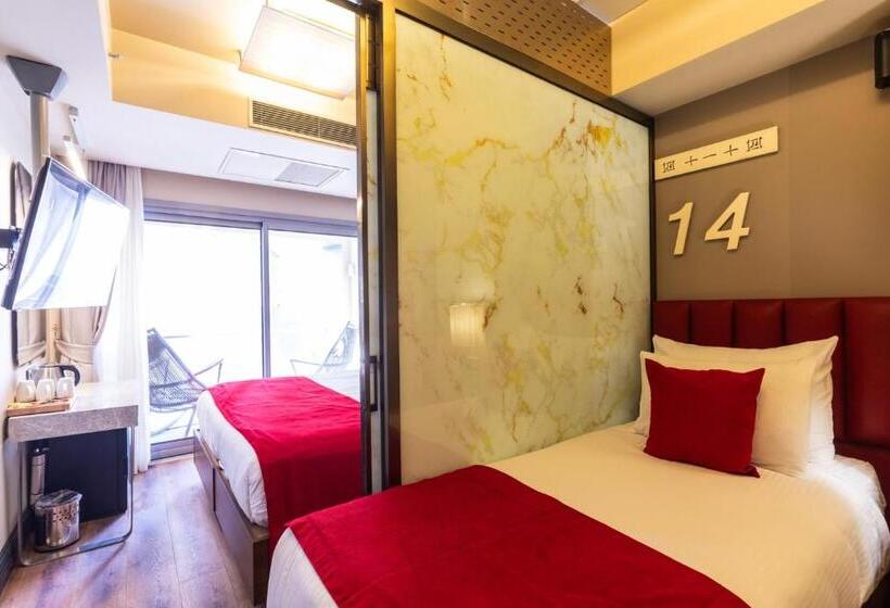 3 Bedroom Suite, Ramada By Wyndham Istanbul Pera