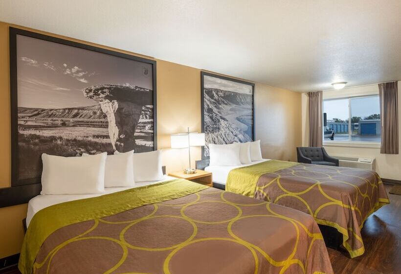 带2个双人床的标准工作室, Hardin Lodge