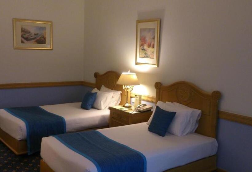 اتاق لوکس با چشم‌انداز باغ, Pyramids Resort by Jaz