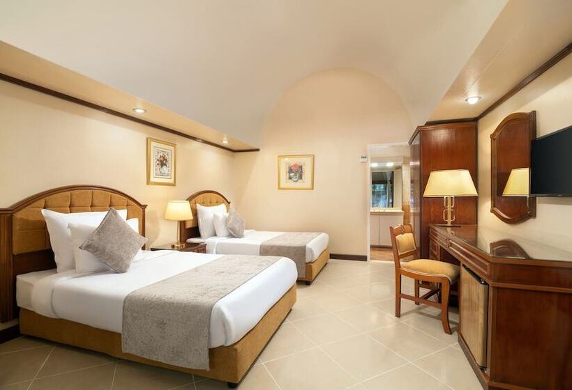 اتاق لوکس با چشم‌انداز باغ, Pyramids Resort by Jaz