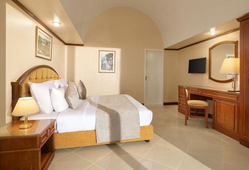 اتاق لوکس با چشم‌انداز باغ, Pyramids Resort by Jaz