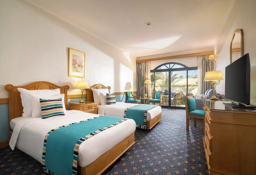 اتاق لوکس با چشم‌انداز باغ, Pyramids Resort by Jaz