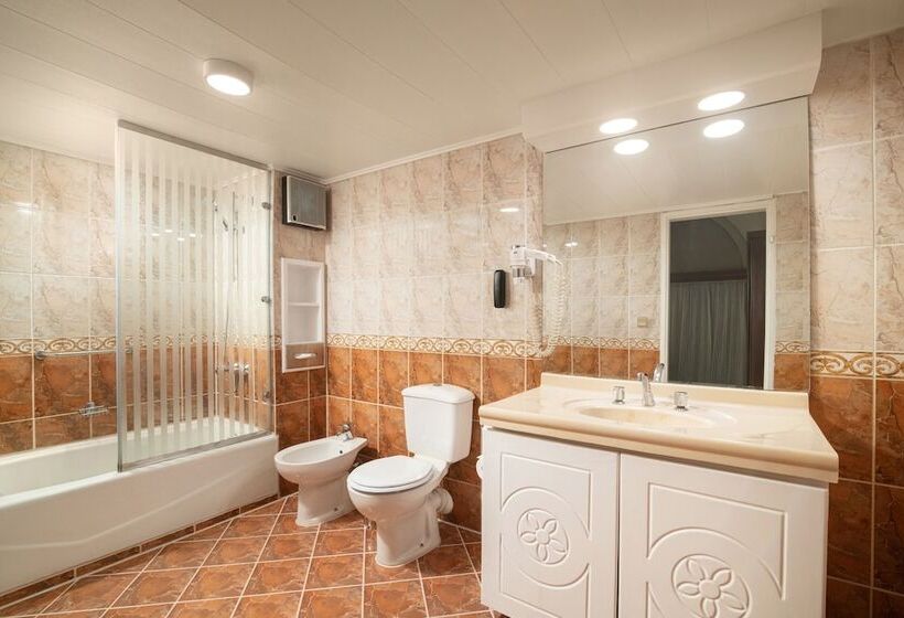 اتاق سوپریور با چشم‌انداز باغ, Pyramids Resort by Jaz