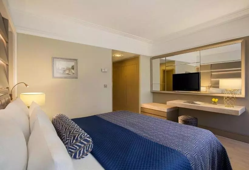 Standard Room Side Sea View, Balmy Foresta
