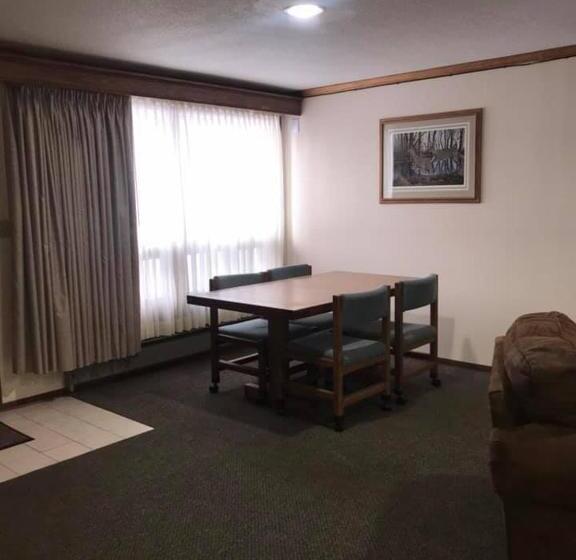 Suite with lake view, Centerstone Resort Lake Aire