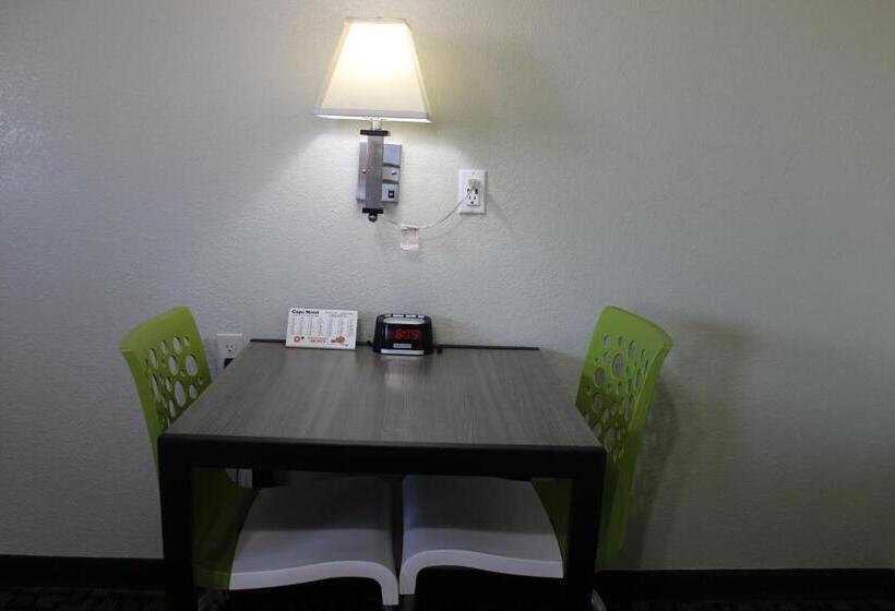 غرفه قياسيه سريرين مزدوجين, Copa Motel