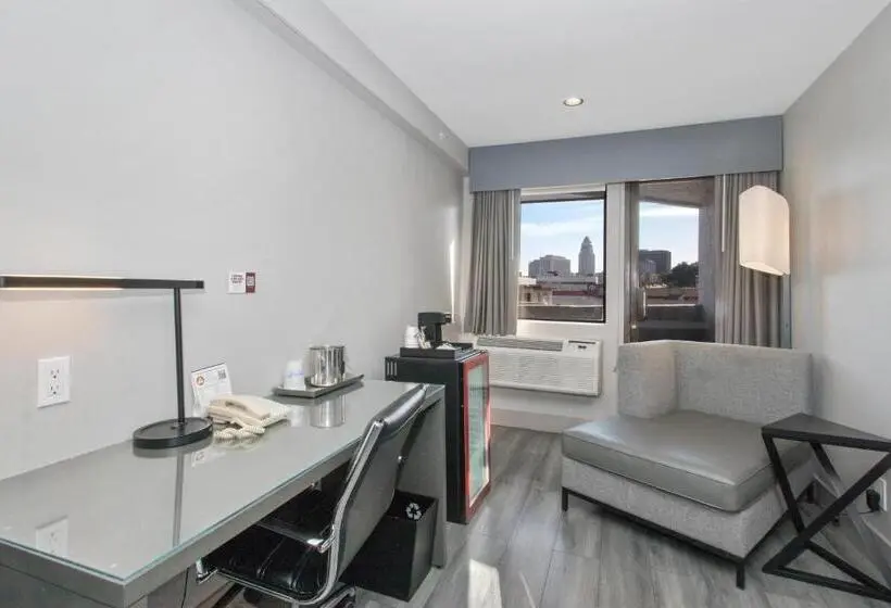 اتاق استاندارد با تخت بزرگ برای معلولان, Aiden Los Angeles Downtown Dragon Gate Inn