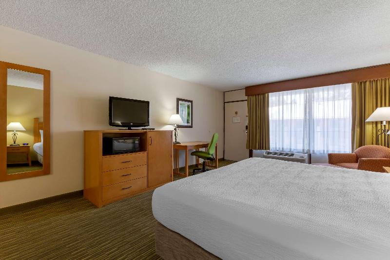 غرفة قياسية سرير كينج, Best Western Paint Pony Lodge