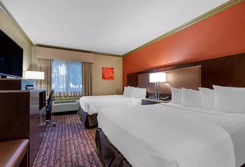 ２ダブルベッドのスタンダードルーム, Best Western Plus Brookside Inn