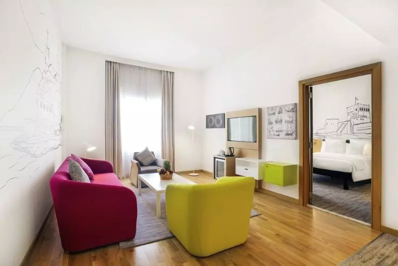 身障者適用スタンダードルーム, Best Western Plus Hilltop Inn