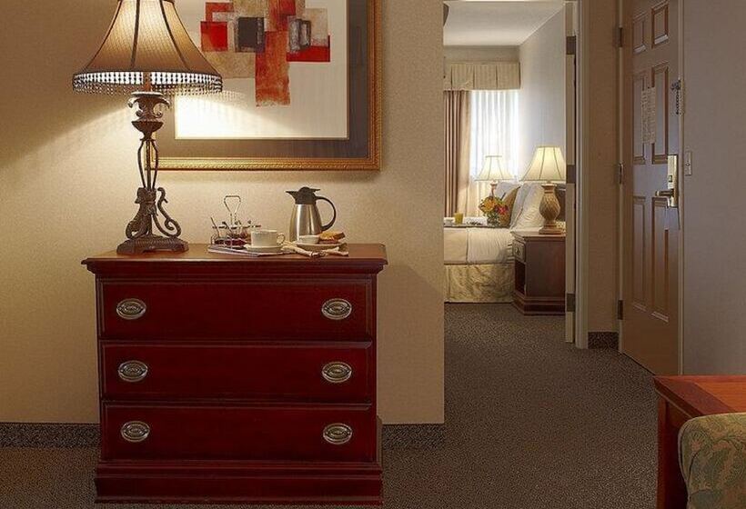 장애인을 위한 스위트, Best Western Plus The Normandy Inn & Suites