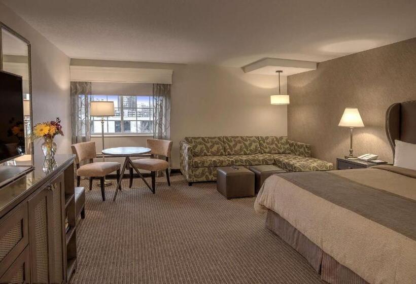 디럭스 룸, Best Western Plus The Normandy Inn & Suites