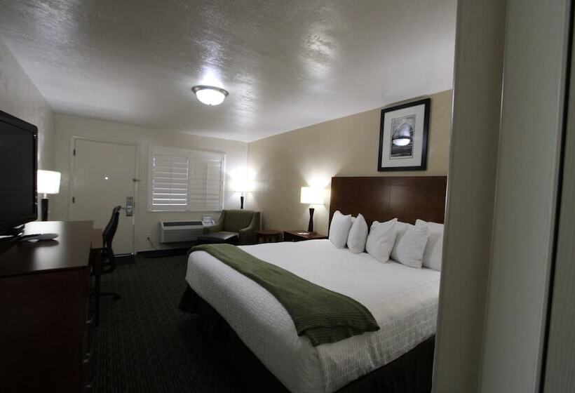 غرفة ديلوكس سرير كينج, Dinosaur Inn & Suites