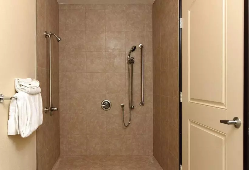 اتاق دلوکس مخصوص معلولین, Red Roof Inn Bakersfield