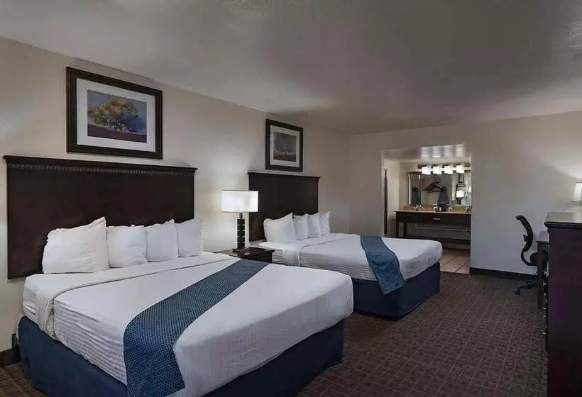 اتاق استاندارد برای معلولان, Stevens Inn A Howard Johnson By Wyndham