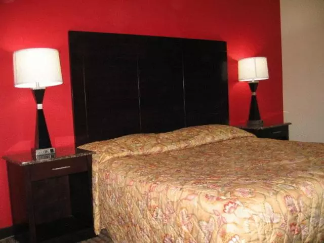 キングサイズベッドのスタンダードルーム, Town House Inn And Suites