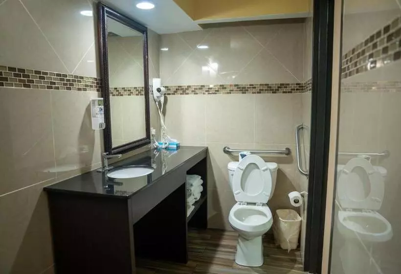 اتاق استاندارد سه نفره, Americas Best Value Inn Fort Myers