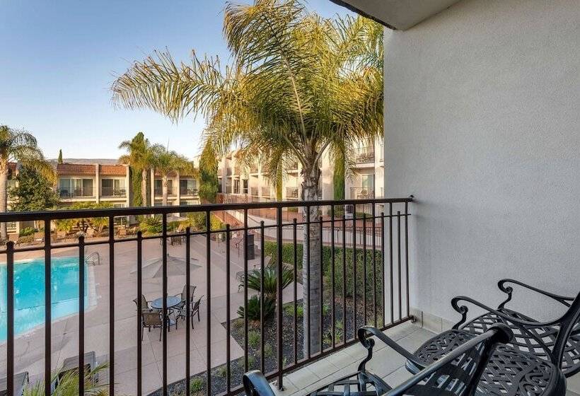 חדר סטנדרט שתי מיטות זוגיות, Best Western Plus Royal Oak