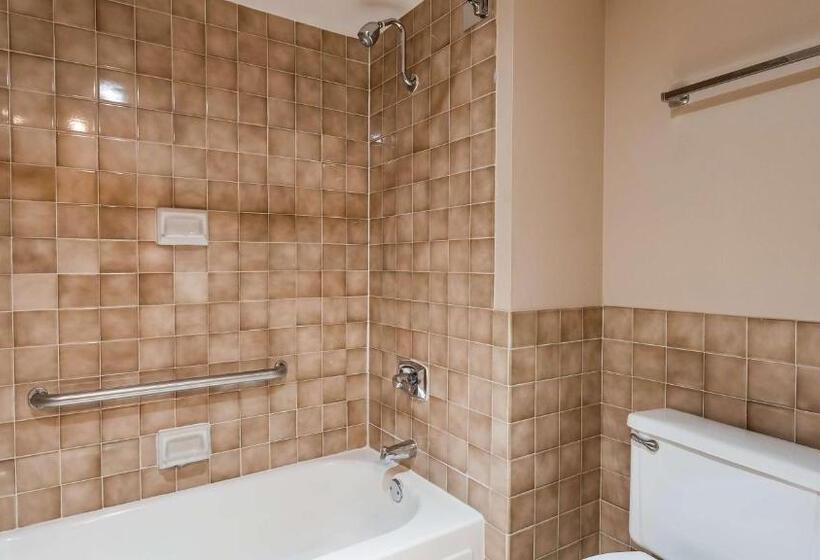 غرفة قياسية سرير كينج, Best Western Plus Saddleback Inn And Conference Center