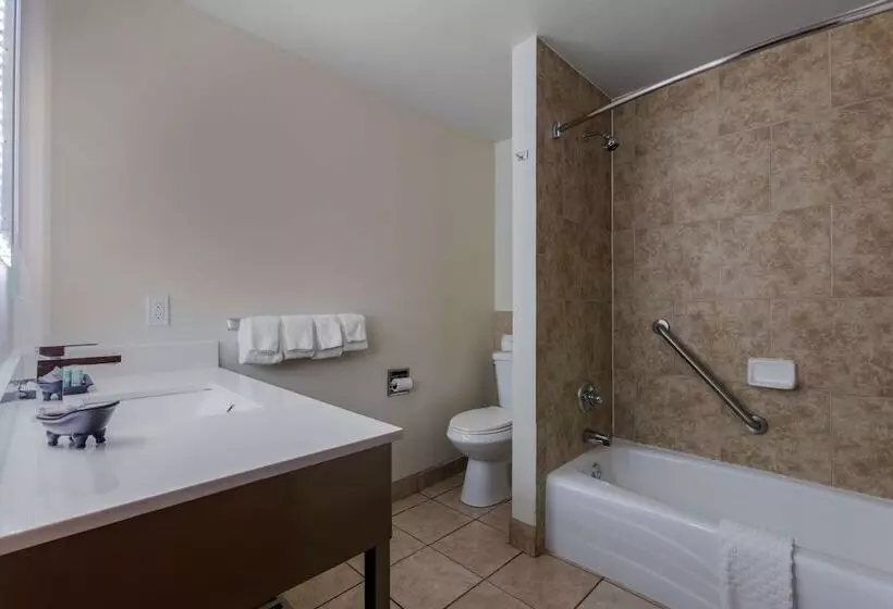 Perhesviitti, Best Western Red Hills